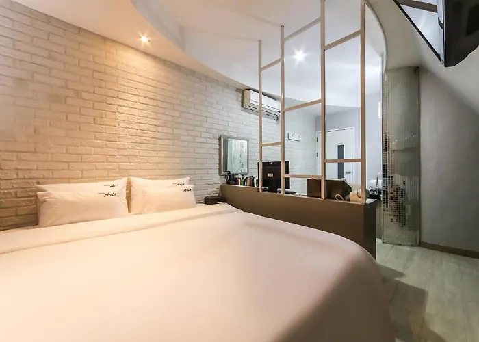 Boutique Aria Nampo